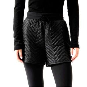 Athleta size 4 Apres Quilted Down Ski Short Black #467120